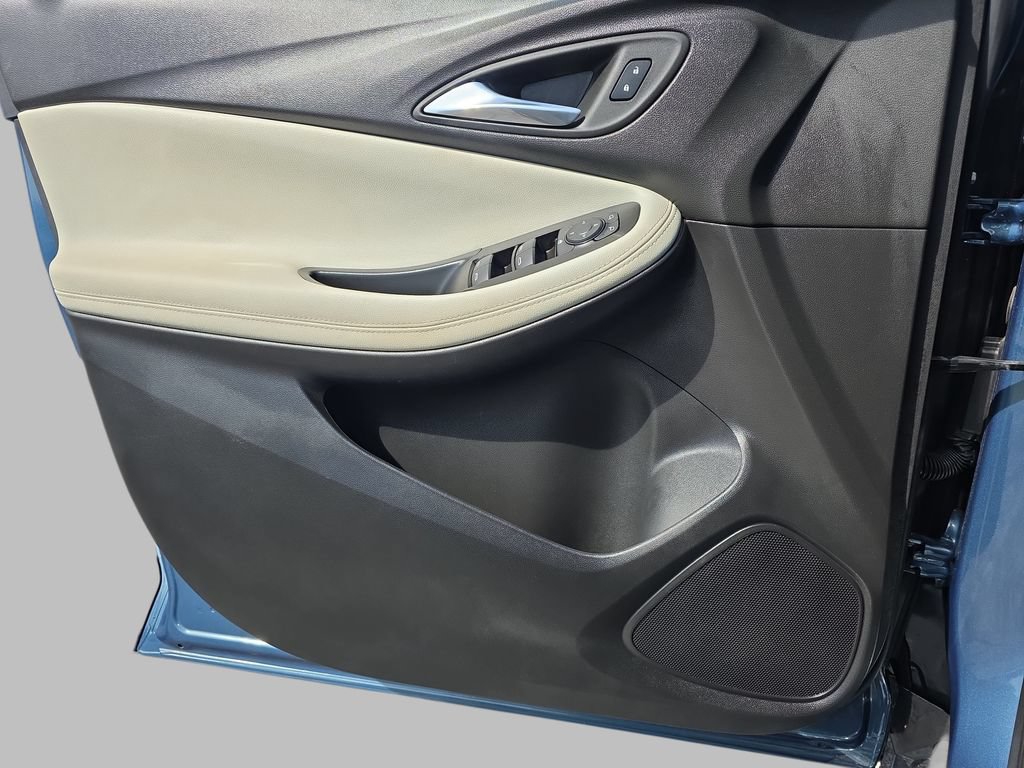 Certified 2024 Buick Encore GX Sport Touring w/ Advanced Technology Package FWD image 28