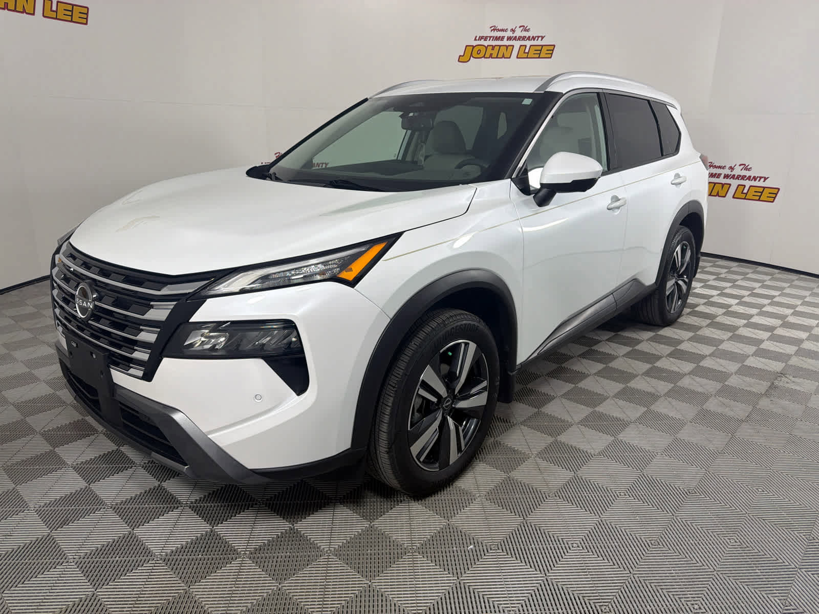 Used 2024 Nissan Rogue SL