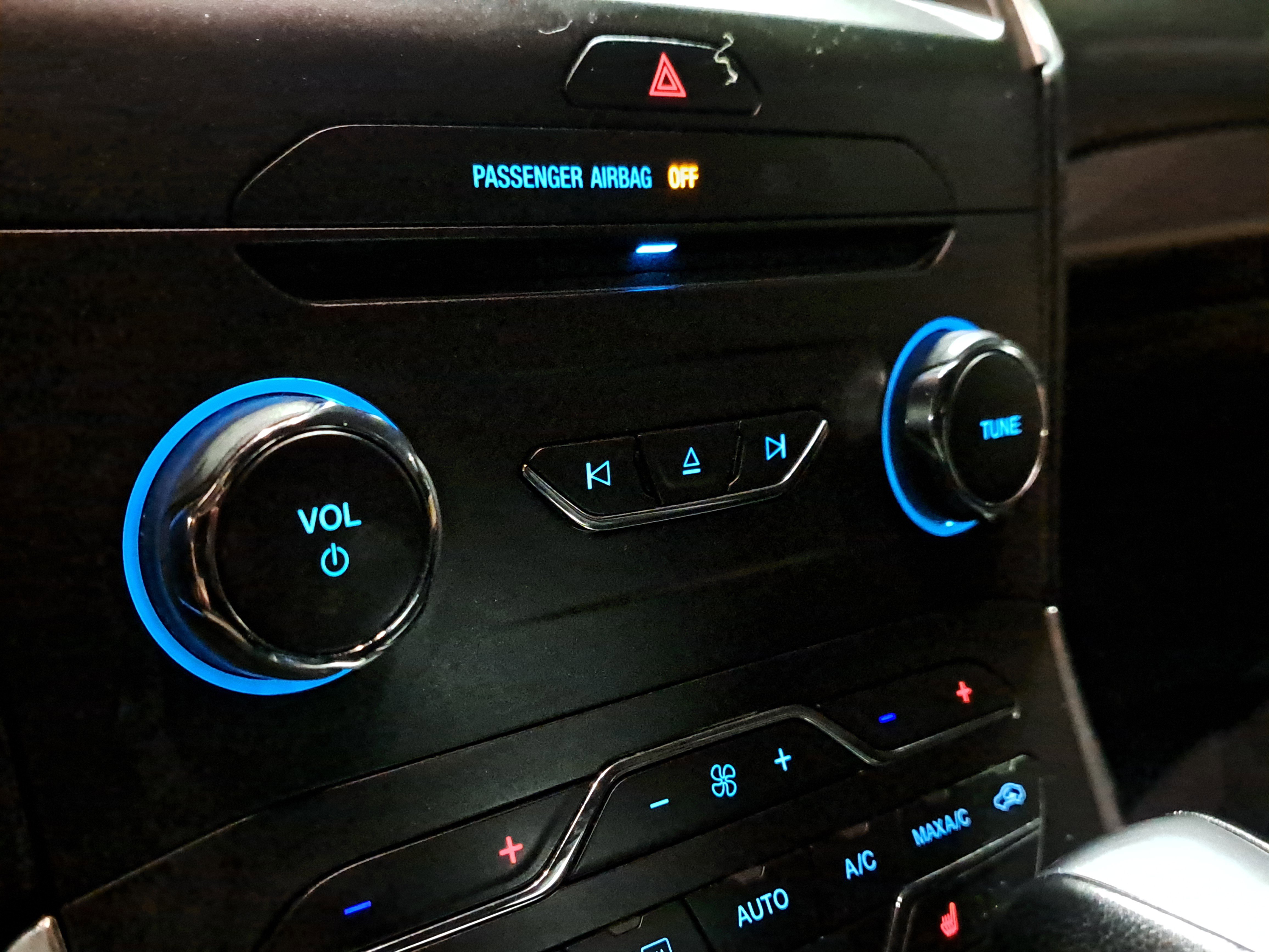 Used 2016 Ford Edge SEL w/ Equipment Group 201A image 31