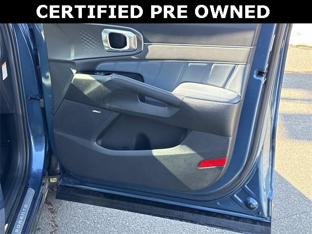 Certified 2025 Kia Sorento SX Prestige image 8