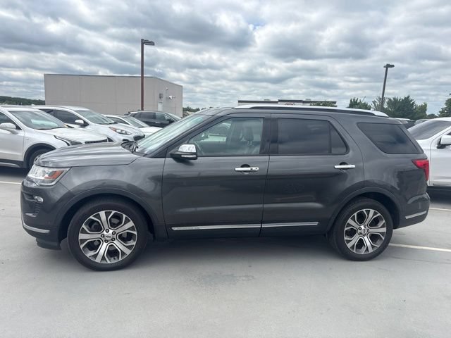 Used 2019 Ford Explorer Platinum AWD/4WD image 2