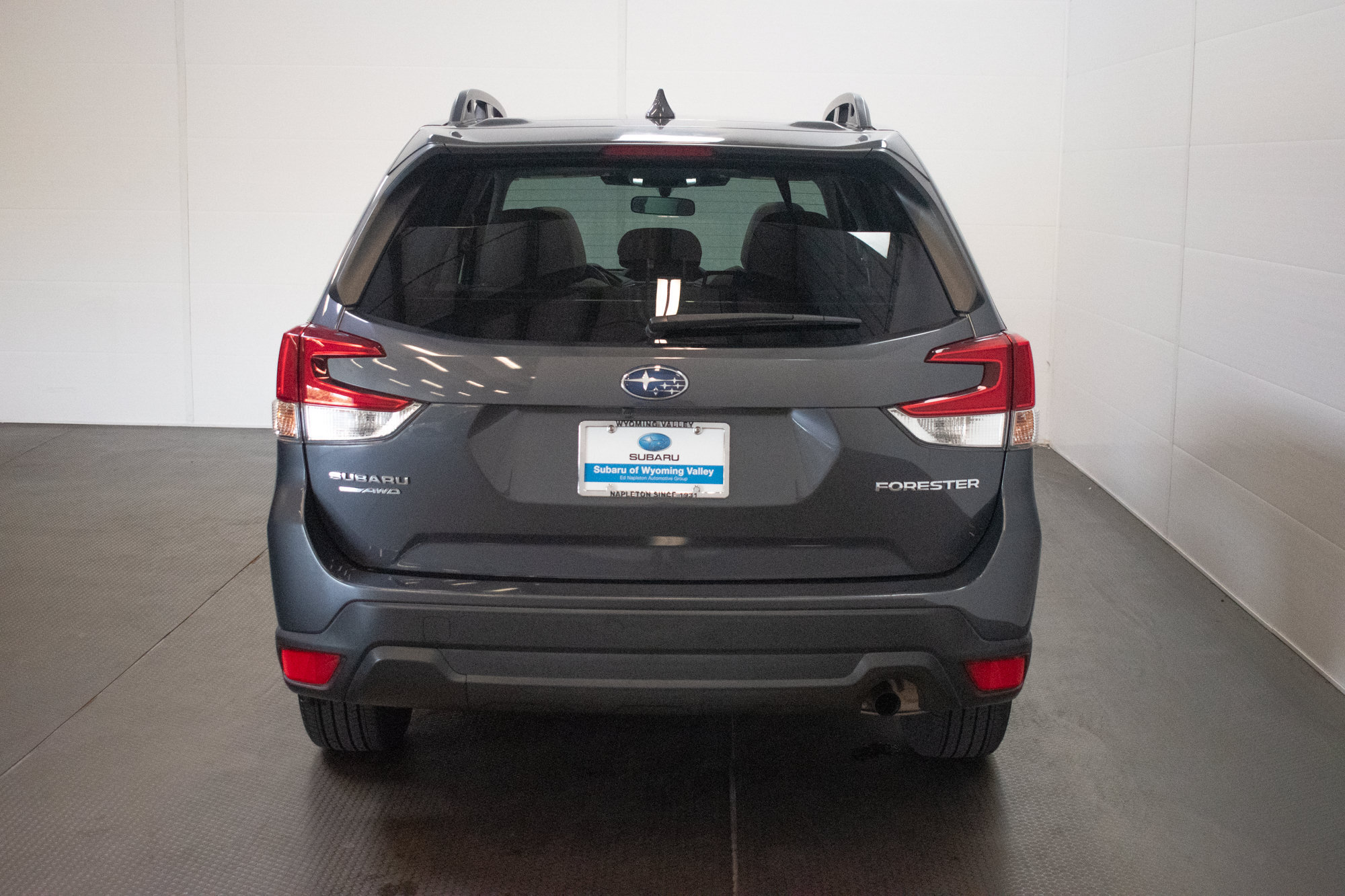 Used 2022 Subaru Forester Premium AWD/4WD image 5