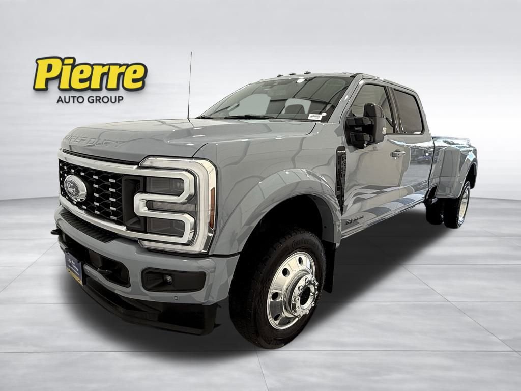 Certified 2025 Ford F450 Platinum image 1