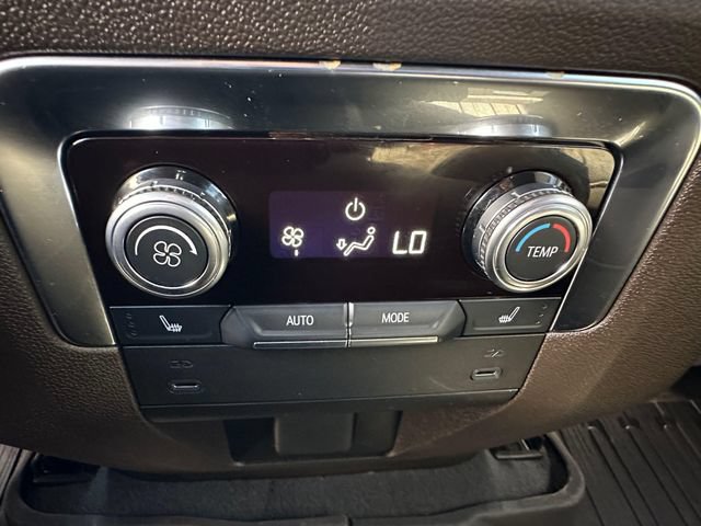 Used 2025 GMC Yukon XL Elevation AWD/4WD image 22