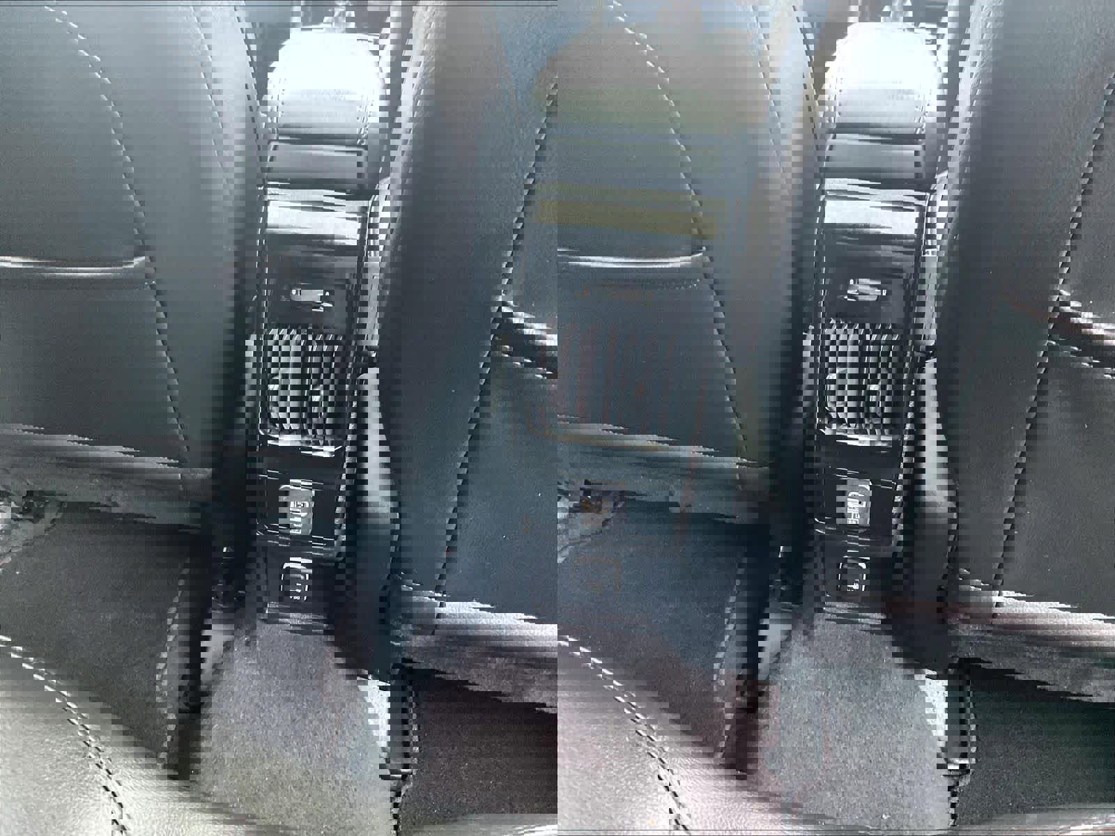 Used 2023 Jeep Compass Limited w/ Sun and Sound Group image 28