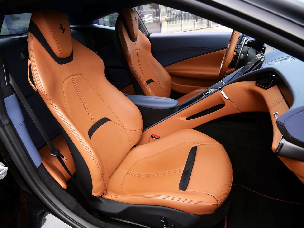 Used 2022 Ferrari Roma image 22