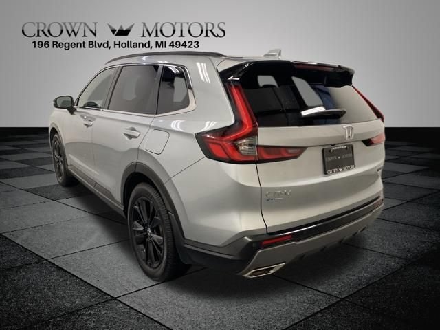 Used 2024 Honda CR-V Sport Touring image 4