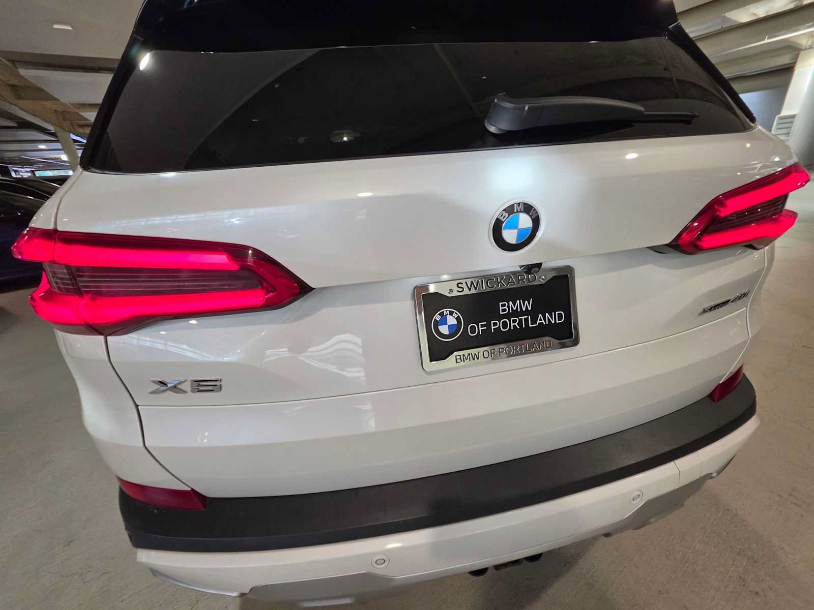 Used 2019 BMW X5 xDrive40i w/ Premium Package AWD/4WD image 16