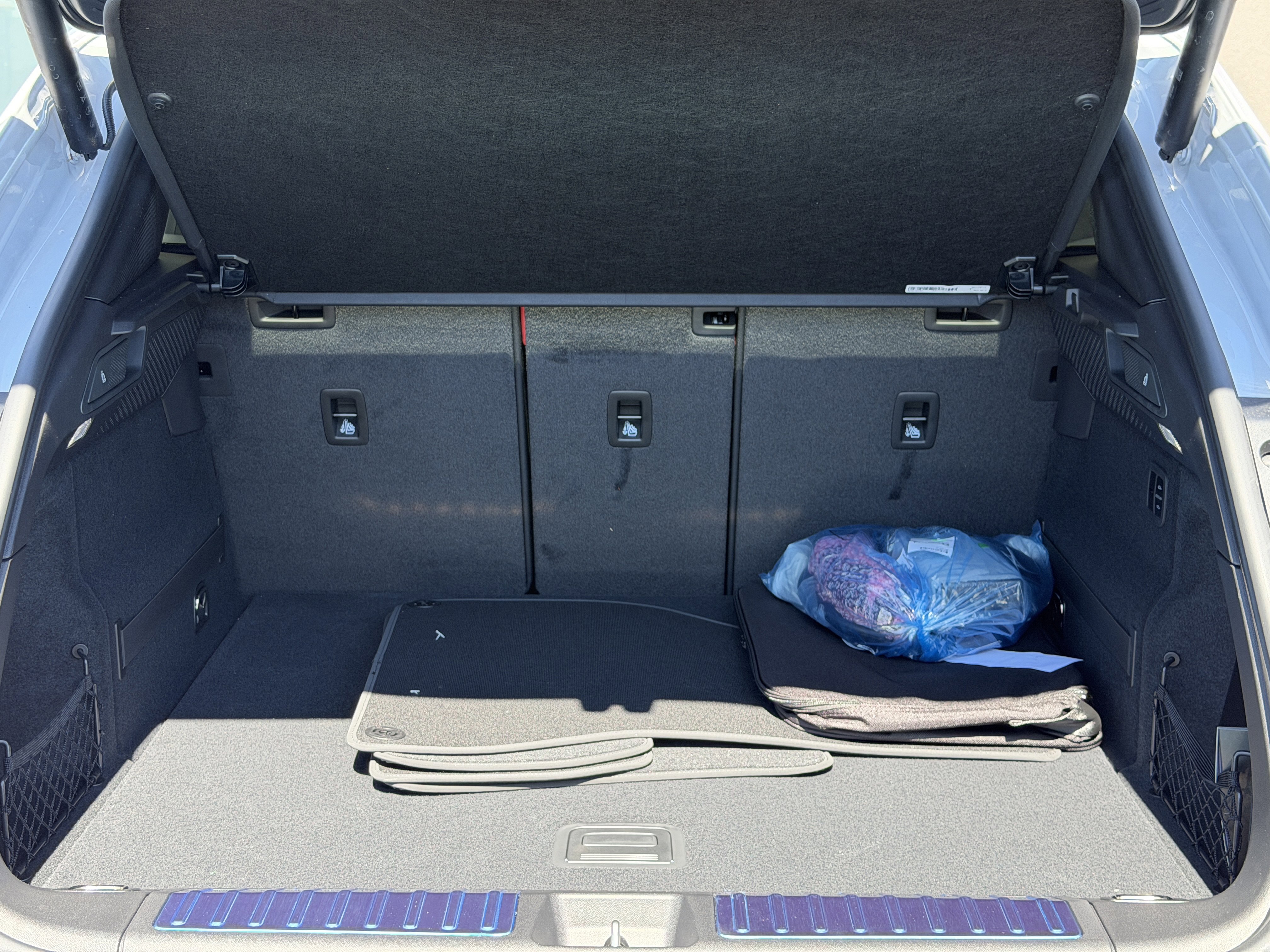 New 2026 Porsche Macan Electric image 14