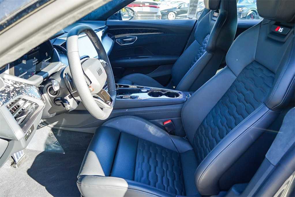 New 2026 Audi RS e-tron GT performance image 19