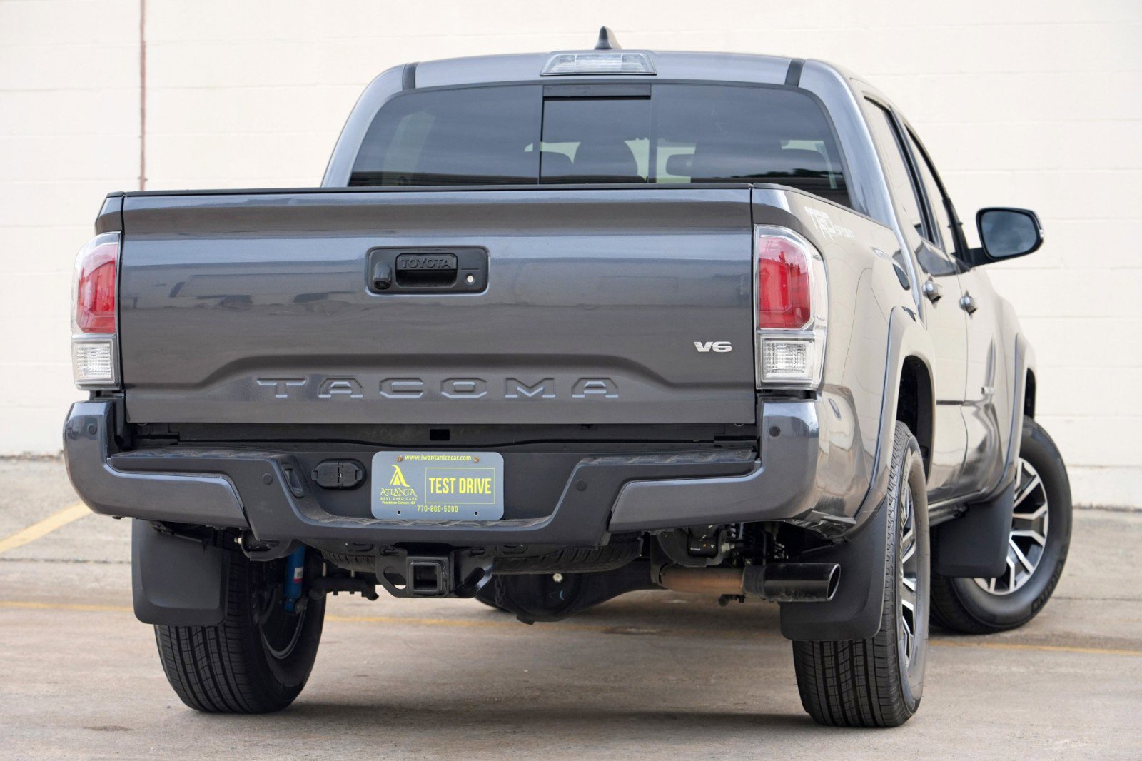 Used 2021 Toyota Tacoma TRD Sport w/ Technology Package RWD image 4