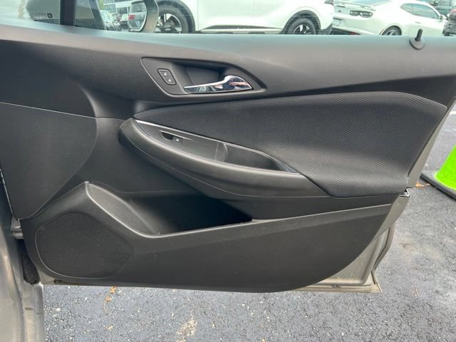 Used 2017 Chevrolet Cruze LT w/ Convenience Package FWD image 30