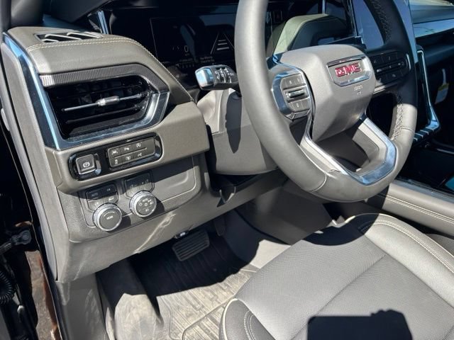 New 2026 GMC Yukon XL Elevation w/ LPO, Floor Liner Package AWD/4WD image 14