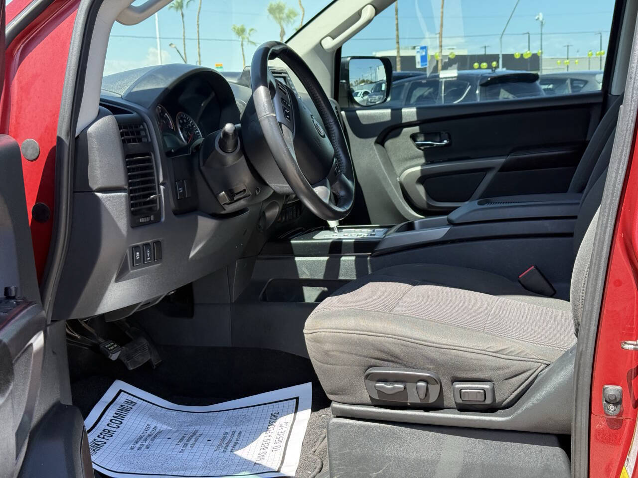 Used 2015 Nissan Titan SV w/ SV Value Truck Package RWD image 14