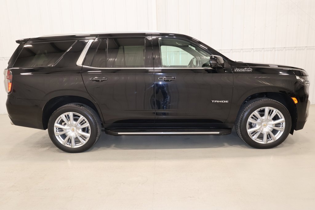 Used 2023 Chevrolet Tahoe High Country image 2