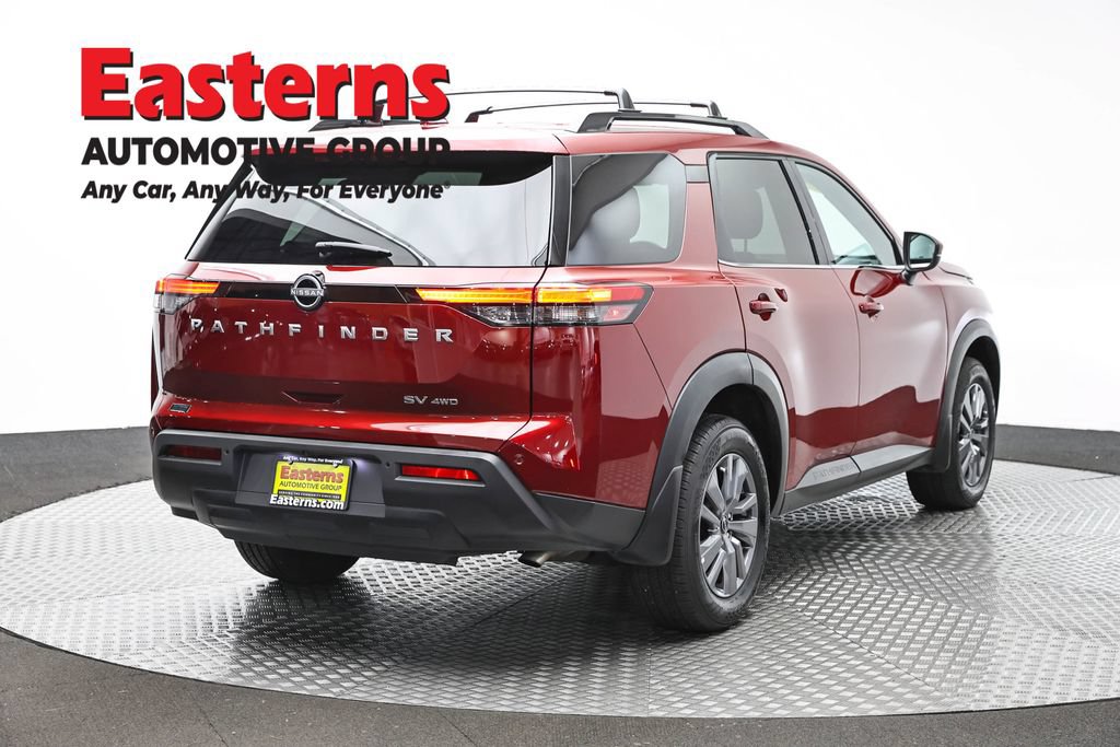 Used 2024 Nissan Pathfinder SV AWD/4WD image 5