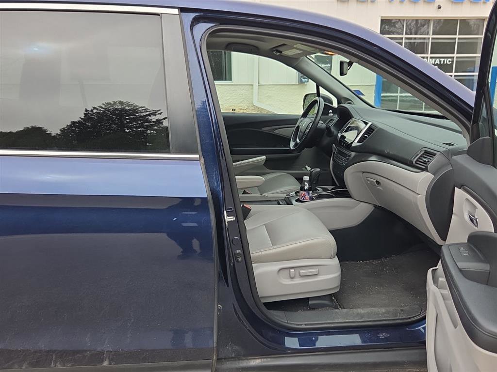 Used 2017 Honda Pilot EX-L image 19
