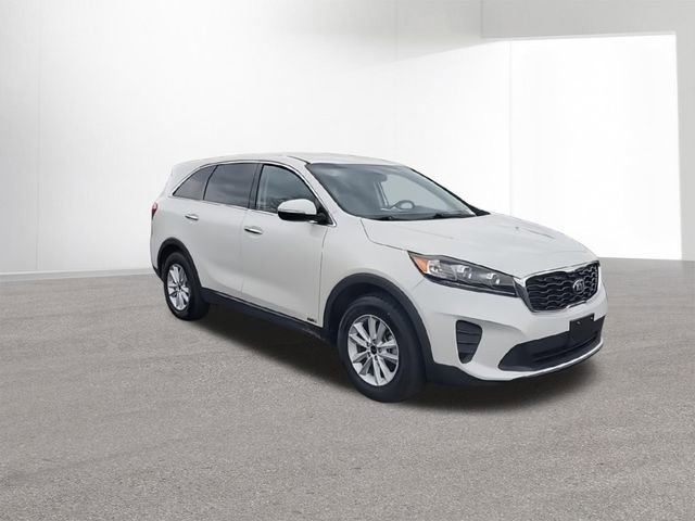 Used 2020 Kia Sorento LX image 2