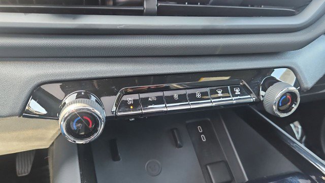 Used 2025 Chevrolet Silverado EV LT w/ LT Premium Package AWD/4WD image 17