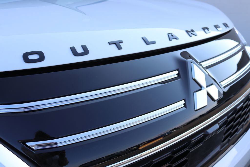 New 2026 Mitsubishi Outlander ES image 30