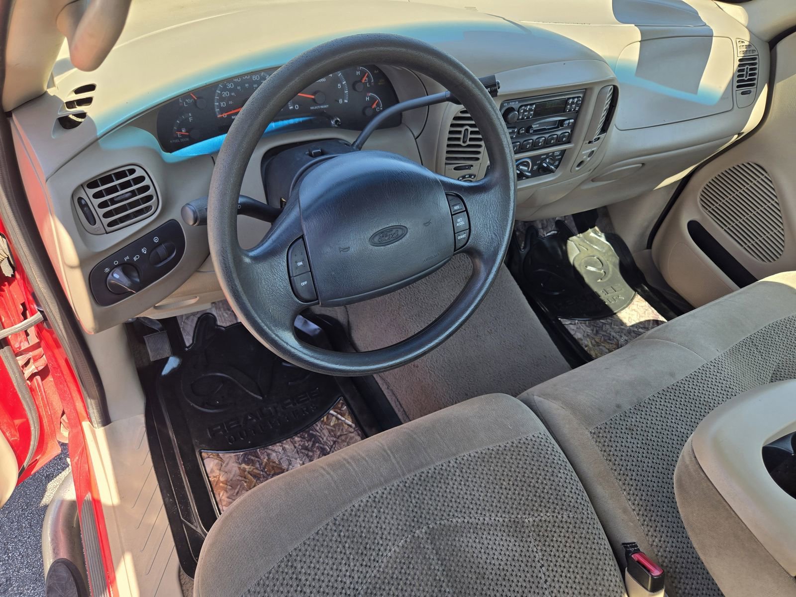 Used 2000 Ford F150 XLT AWD/4WD image 25