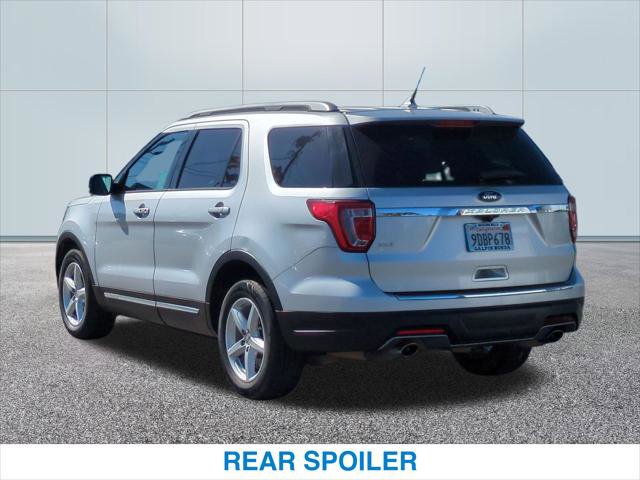 Used 2018 Ford Explorer XLT w/ Equipment Group 202A image 9