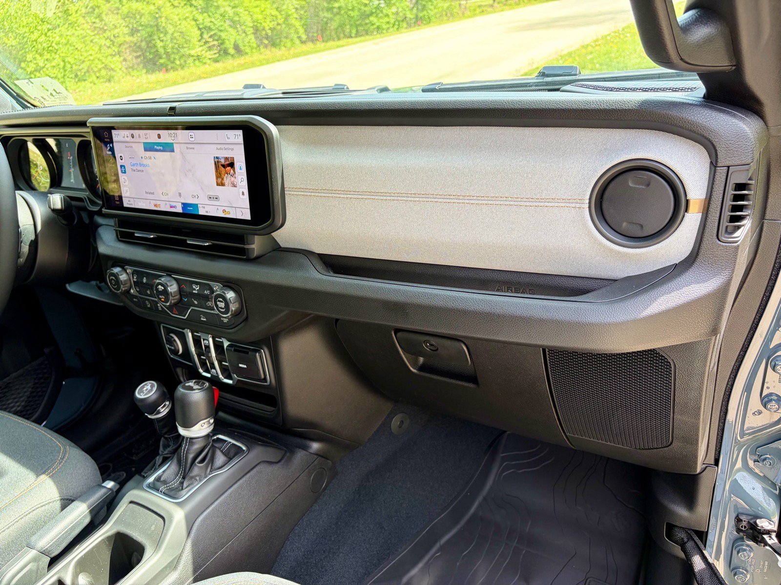 New 2026 Jeep Wrangler Unlimited Sport AWD/4WD image 18