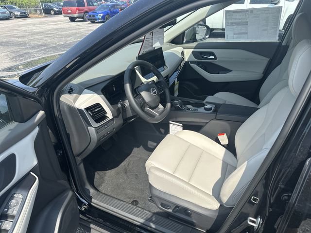 New 2025 Nissan Rogue SL image 9