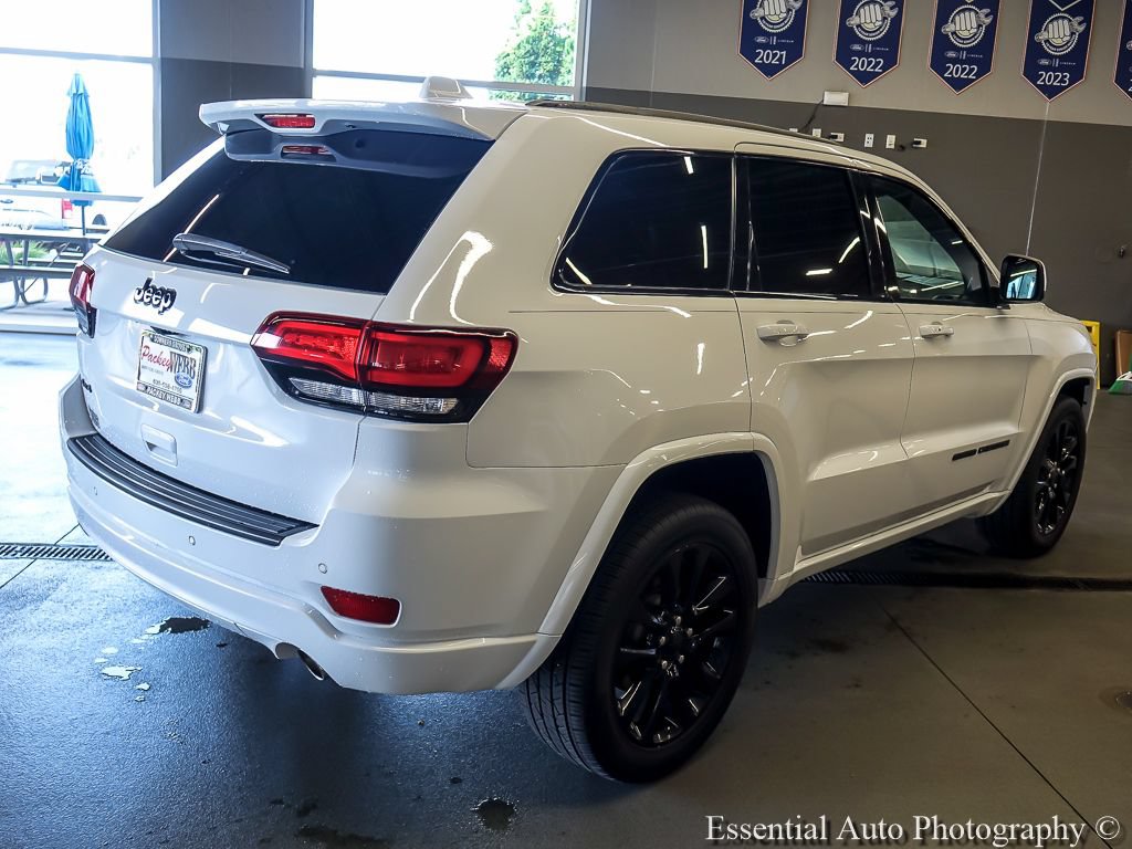 Used 2021 Jeep Grand Cherokee Laredo X AWD/4WD image 8