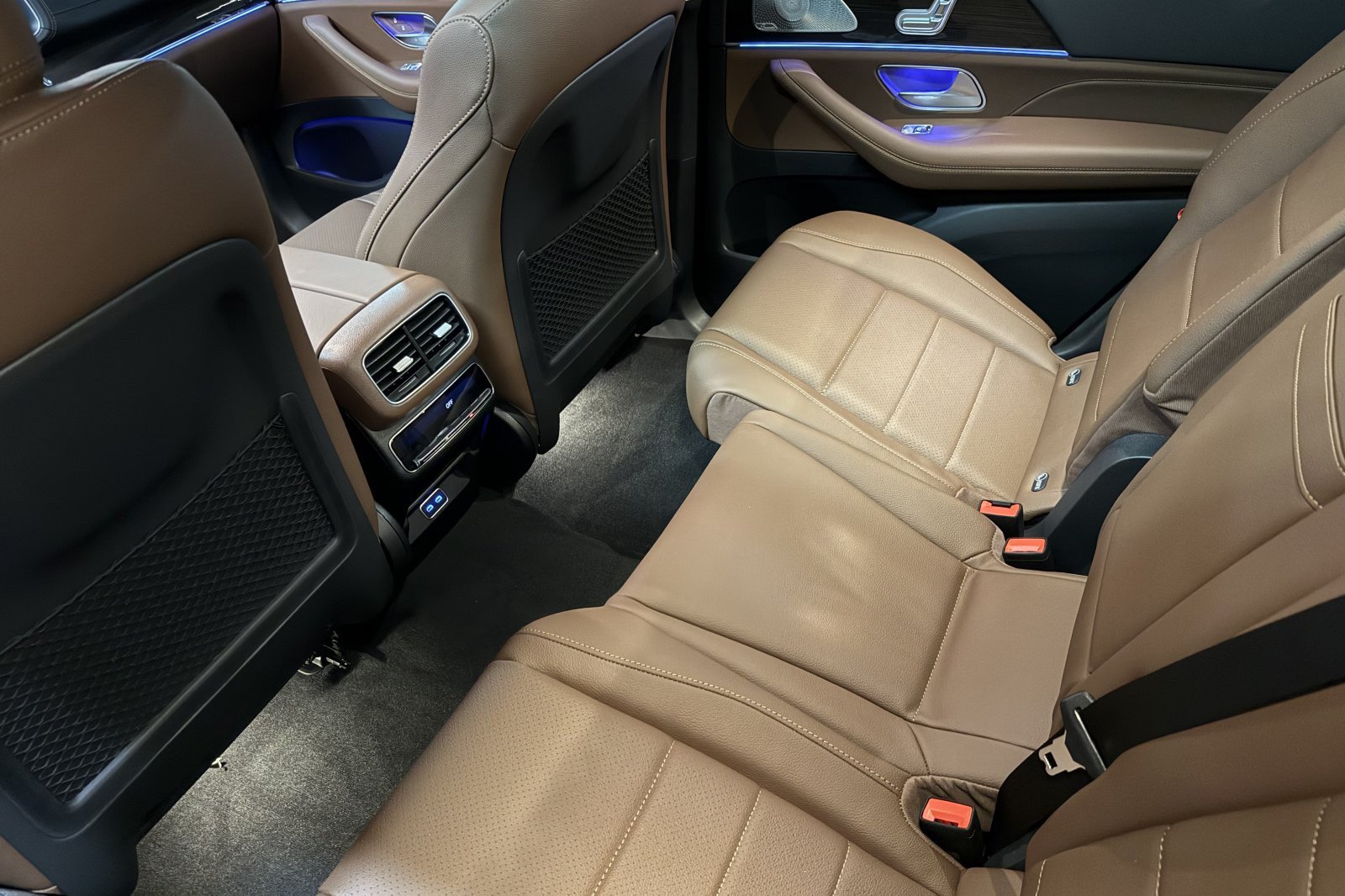 New 2026 Mercedes-Benz GLS 450 4MATIC image 11