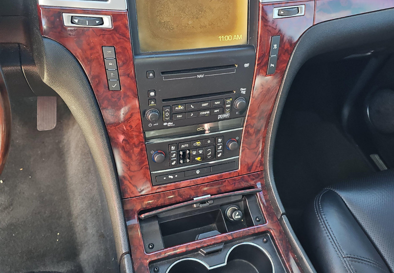 Used 2007 Cadillac Escalade ESV AWD w/ Information Package image 12