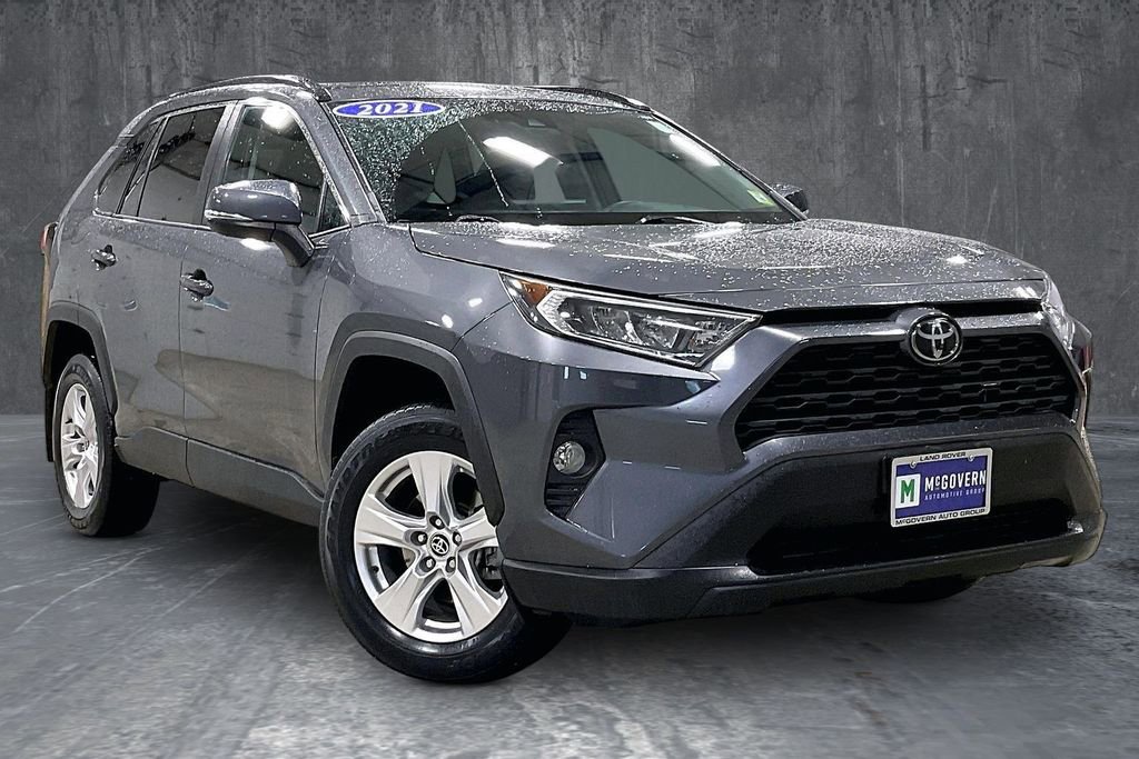 Used 2021 Toyota RAV4 XLE w/ Convenience Package AWD/4WD image 3