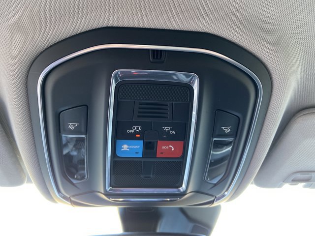 Used 2024 Jeep Grand Cherokee Laredo image 43