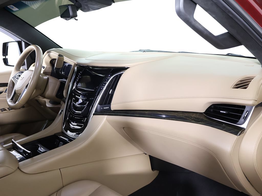 Used 2019 Cadillac Escalade Platinum AWD/4WD image 39