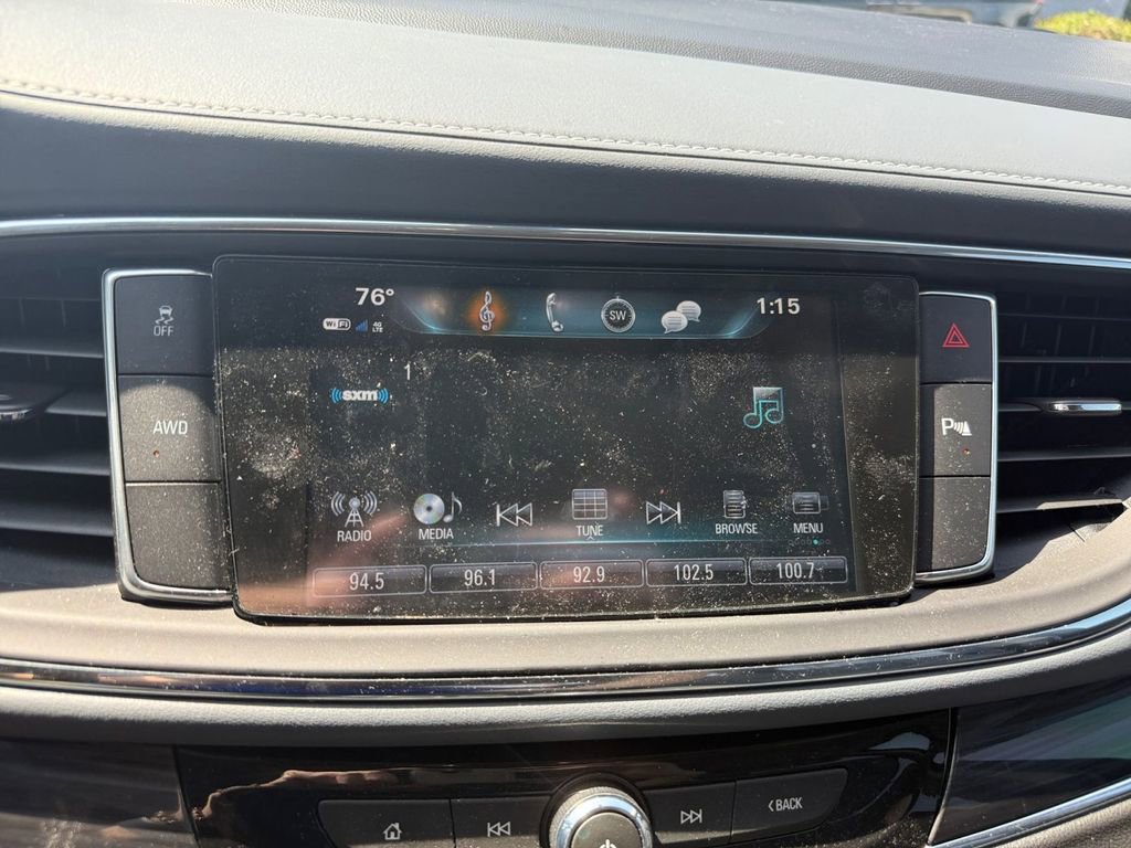 Used 2019 Buick Enclave Essence w/ LPO, Luxury Package image 22