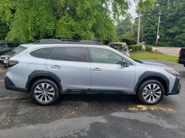 Used 2024 Subaru Outback Limited image 2