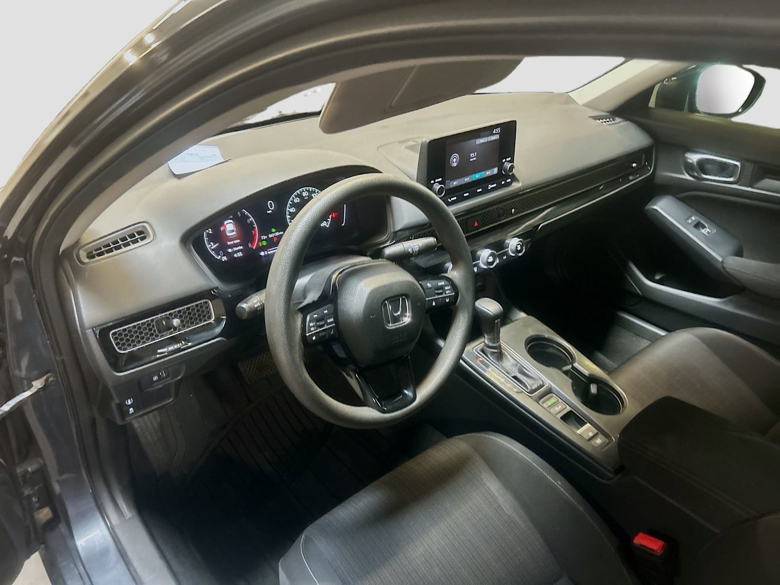 Used 2022 Honda Civic LX image 9
