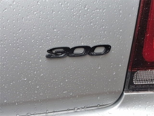Used 2023 Chrysler 300 Touring L w/ Popular Equipment Group image 8