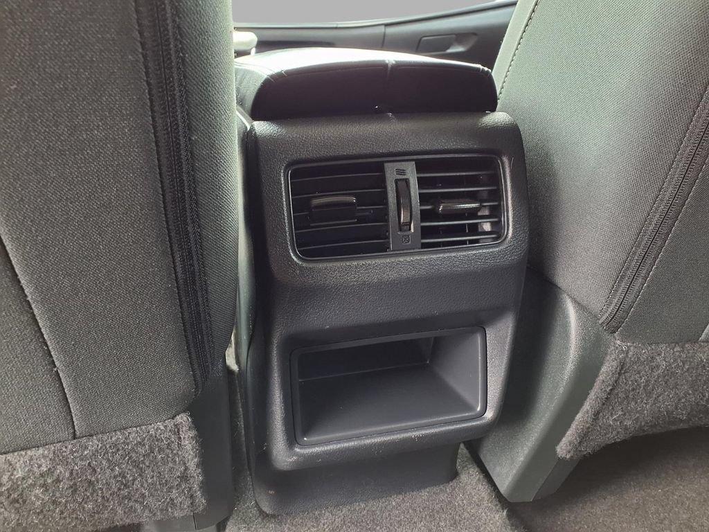 Used 2024 Nissan Rogue S FWD image 22