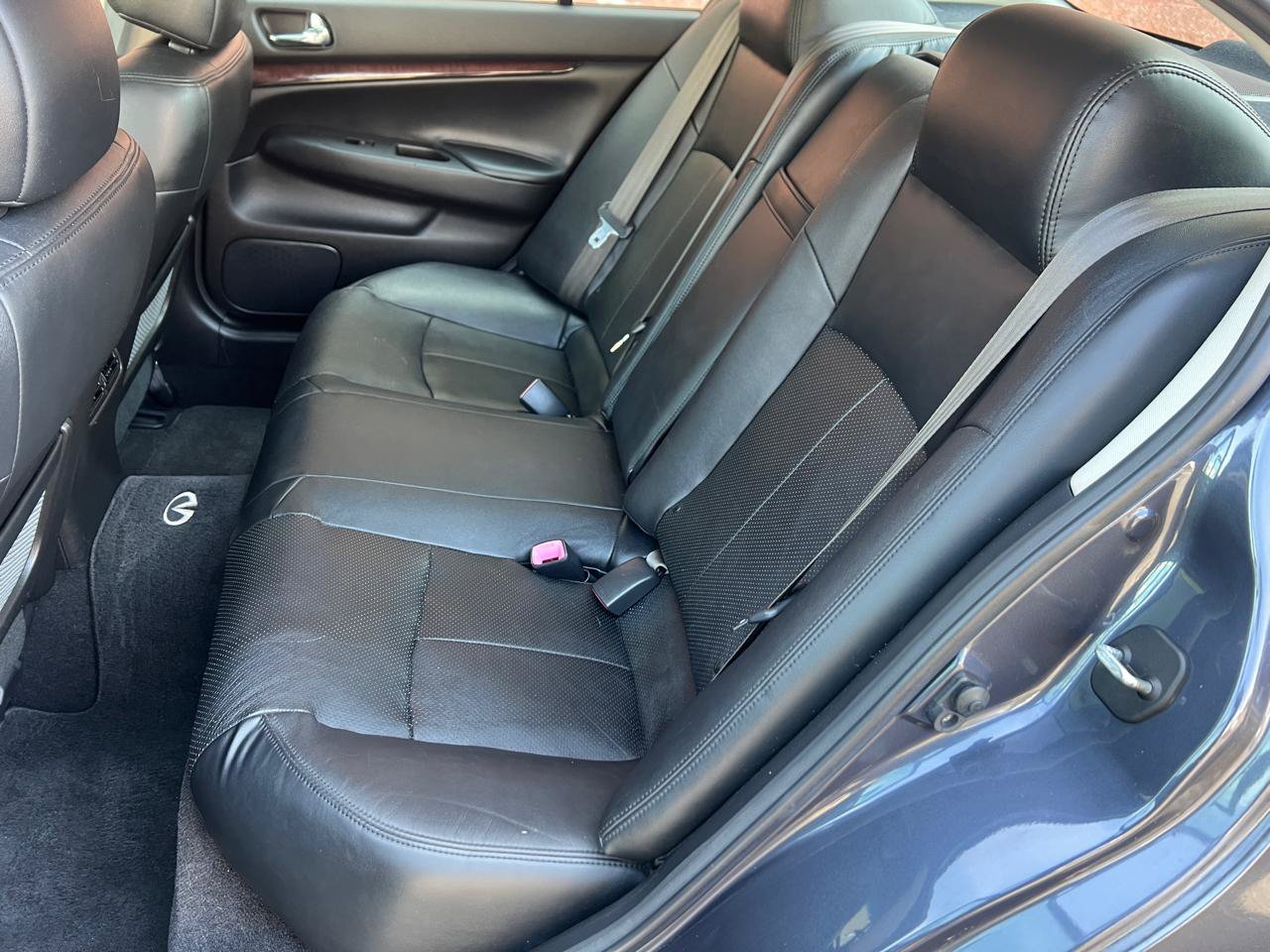 Used 2010 INFINITI G37 x Sedan w/ Premium Pkg AWD/4WD image 10