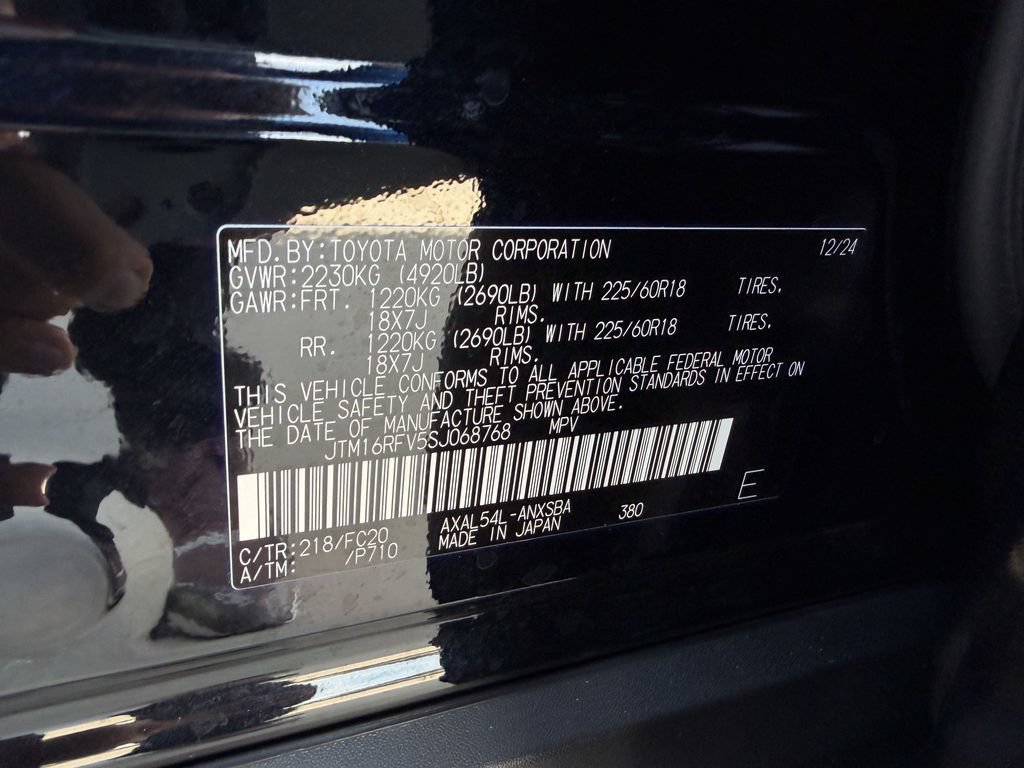 Used 2025 Toyota RAV4 SE AWD/4WD image 29