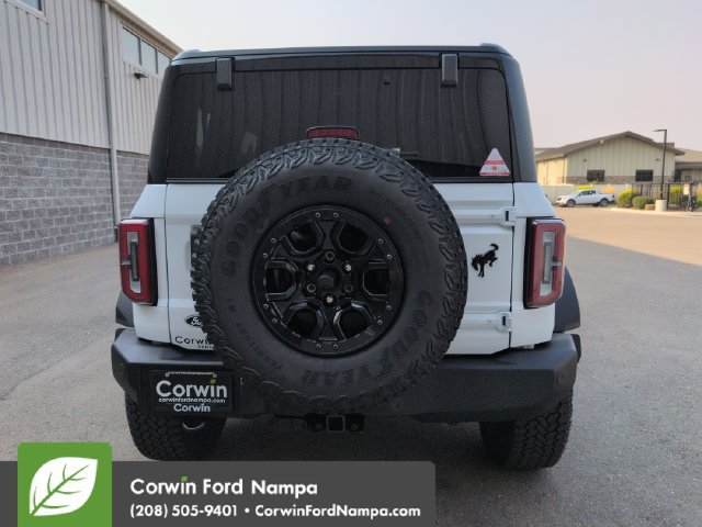 New 2026 Ford Bronco Outer Banks w/ Sasquatch Package AWD/4WD image 4