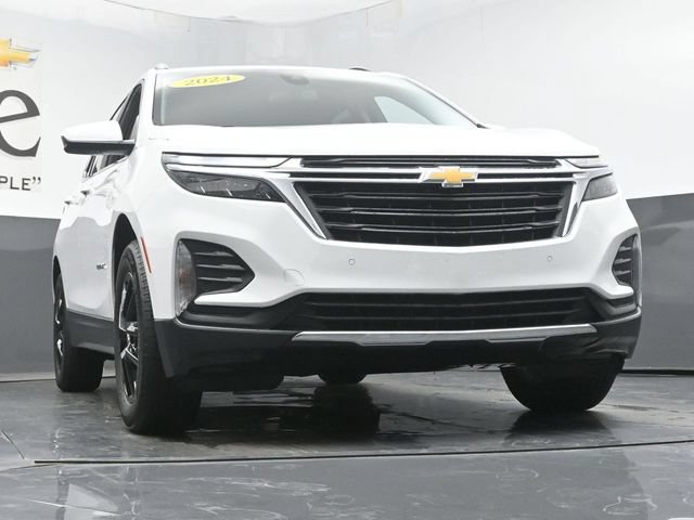 Used 2024 Chevrolet Equinox LT w/ LPO, Floor Liner Package FWD image 3