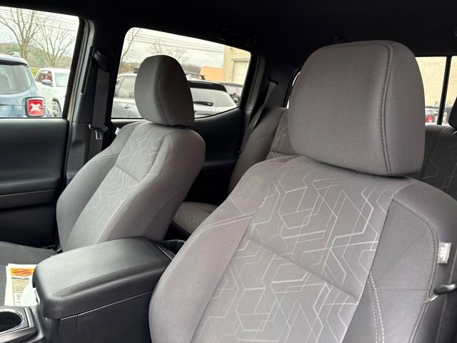 Used 2018 Toyota Tacoma TRD Off-Road image 17