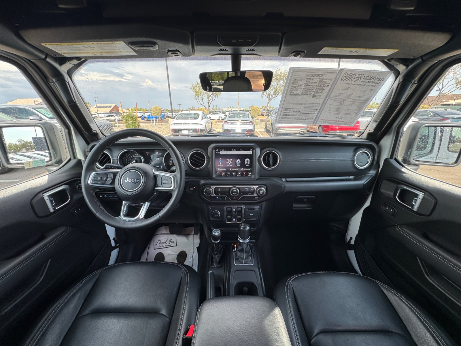Used 2023 Jeep Wrangler Unlimited Sahara AWD/4WD image 20