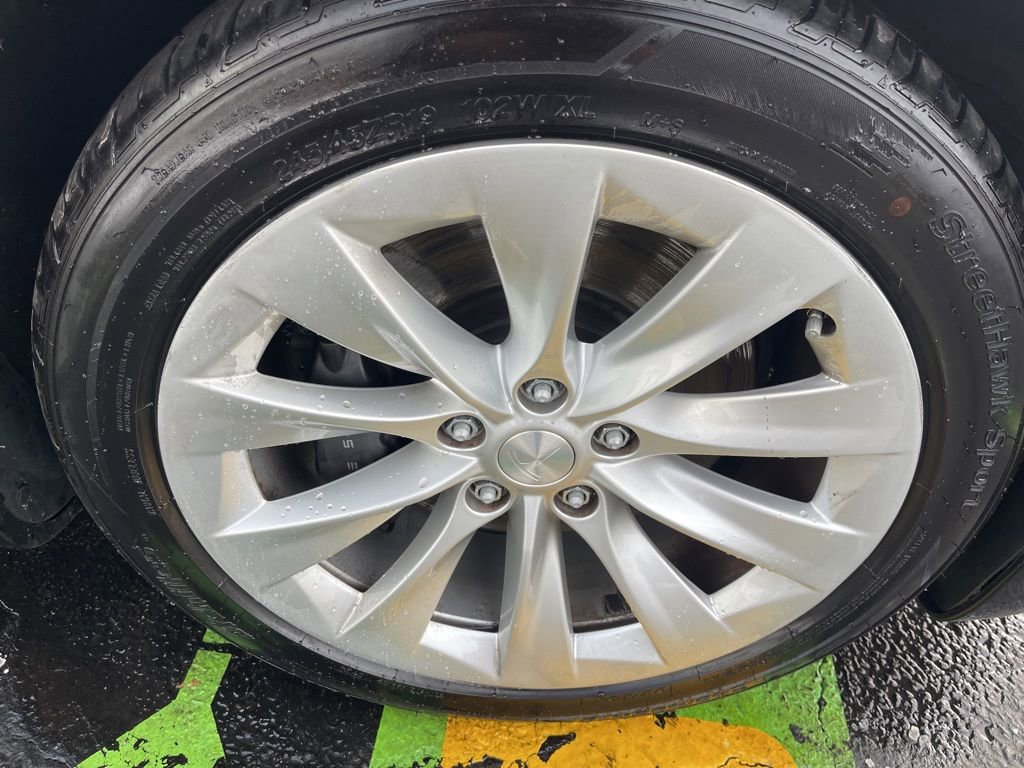 Used 2019 Tesla Model S 100D image 30