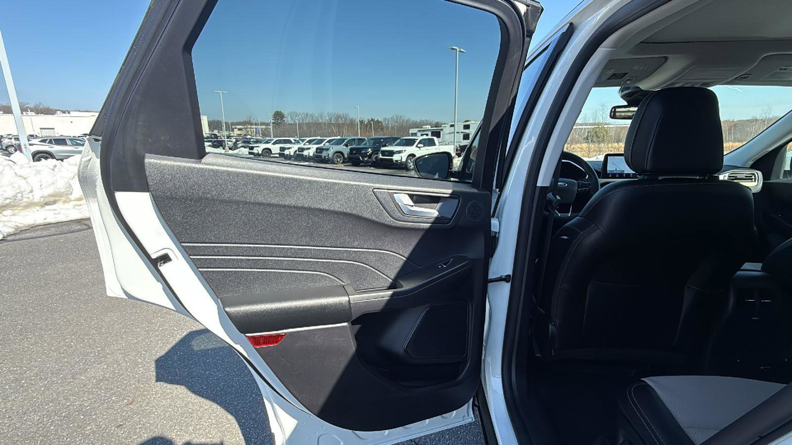 Used 2022 Ford Escape Titanium w/ Titanium Elite Package image 22