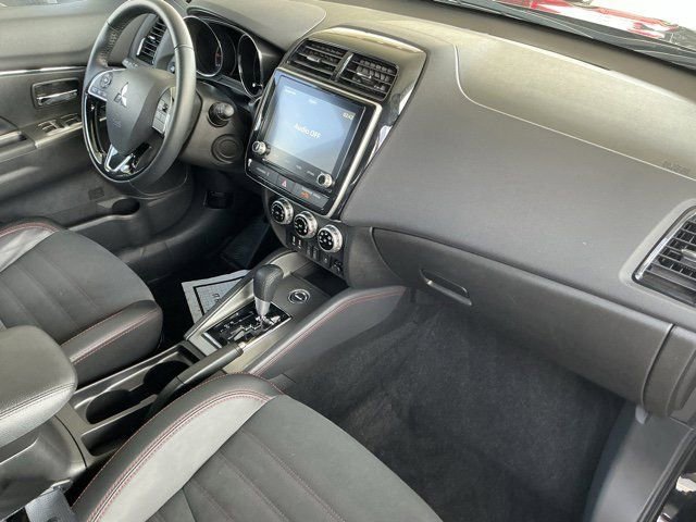 Used 2025 Mitsubishi Outlander Sport SE image 20