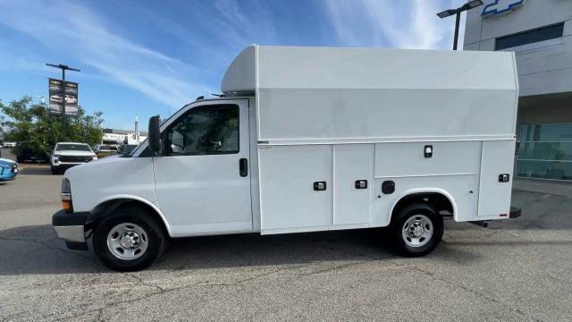 New 2025 Chevrolet Express 3500 w/ Power Convenience Package RWD image 5