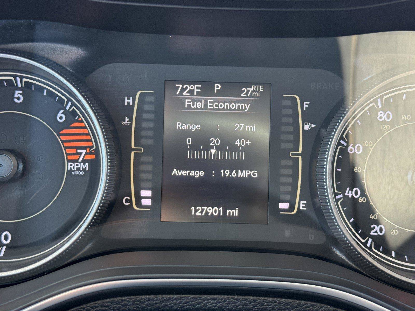 Used 2019 Jeep Cherokee Latitude w/ Popular Appearance Group FWD image 21